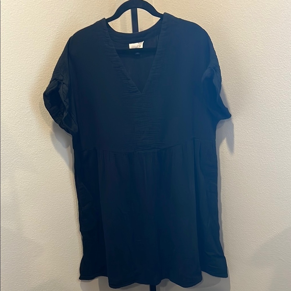 Universal Thread Black Cuffed Sleeve Boxy dress